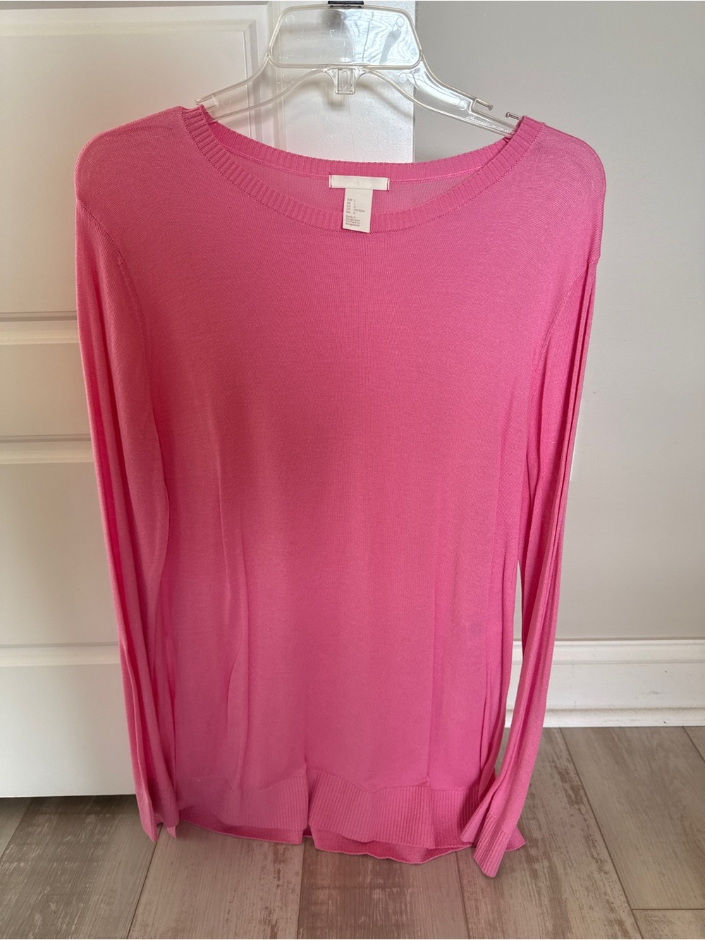 H&M Women's Pink Lightweight Crewneck Sweater